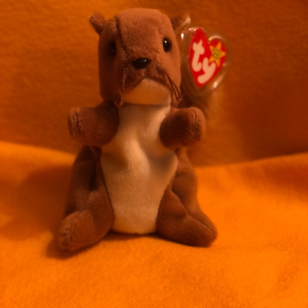 Nuts the squirrel Beanie Baby Style #4114
